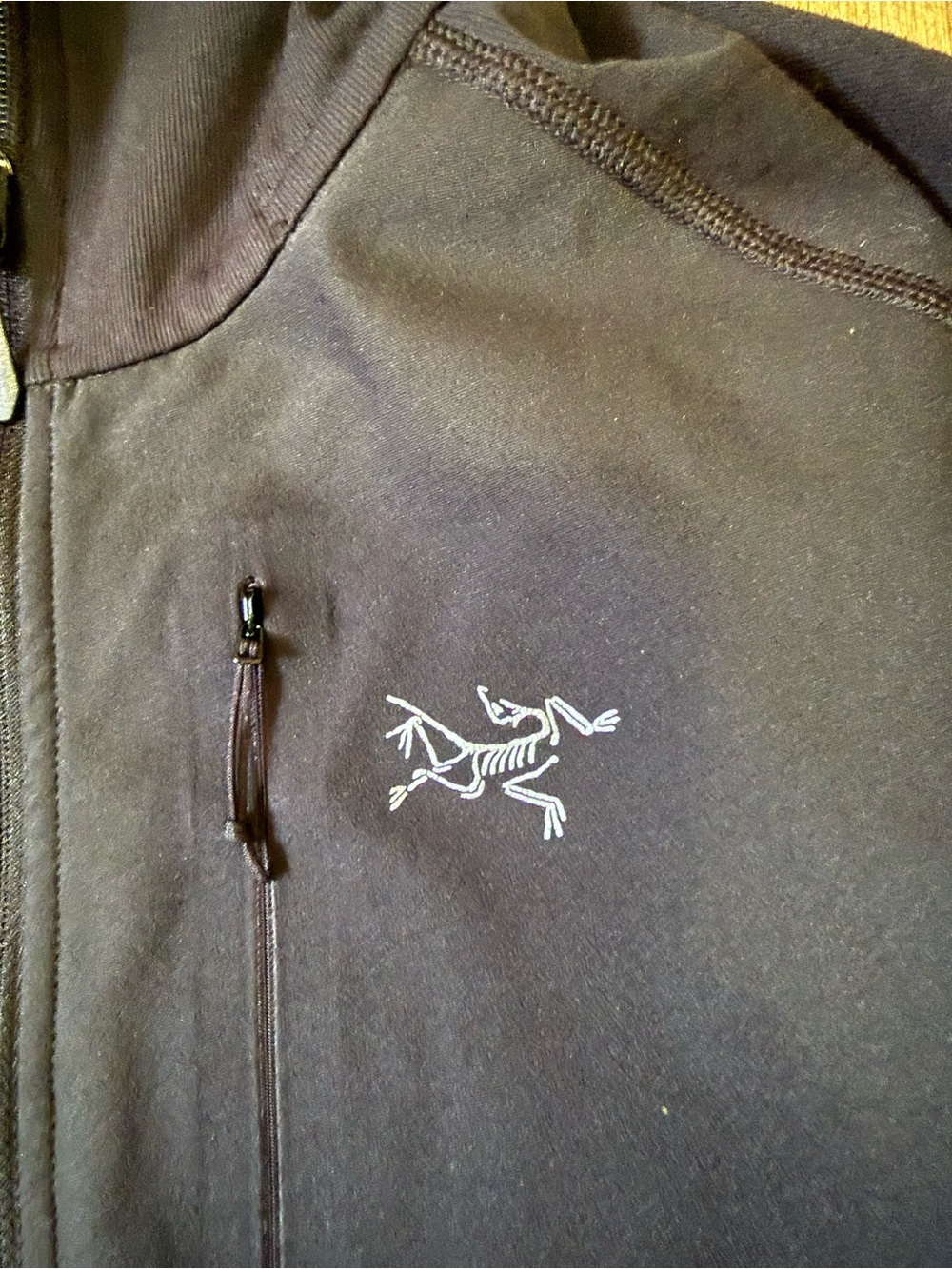 Arc’teryx Men’s Medium Delta Hoody - Picture 2 of 5